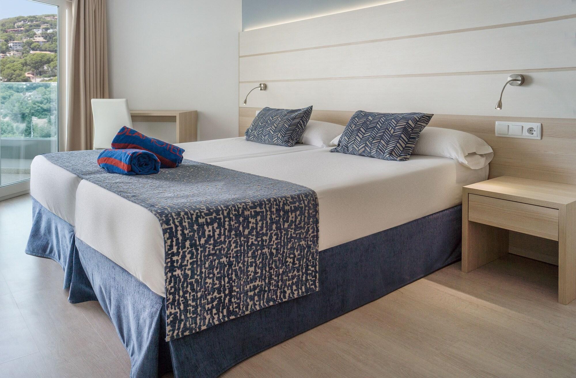 Tomir Portals Suites - Adults Only بورتالس نوس المظهر الخارجي الصورة